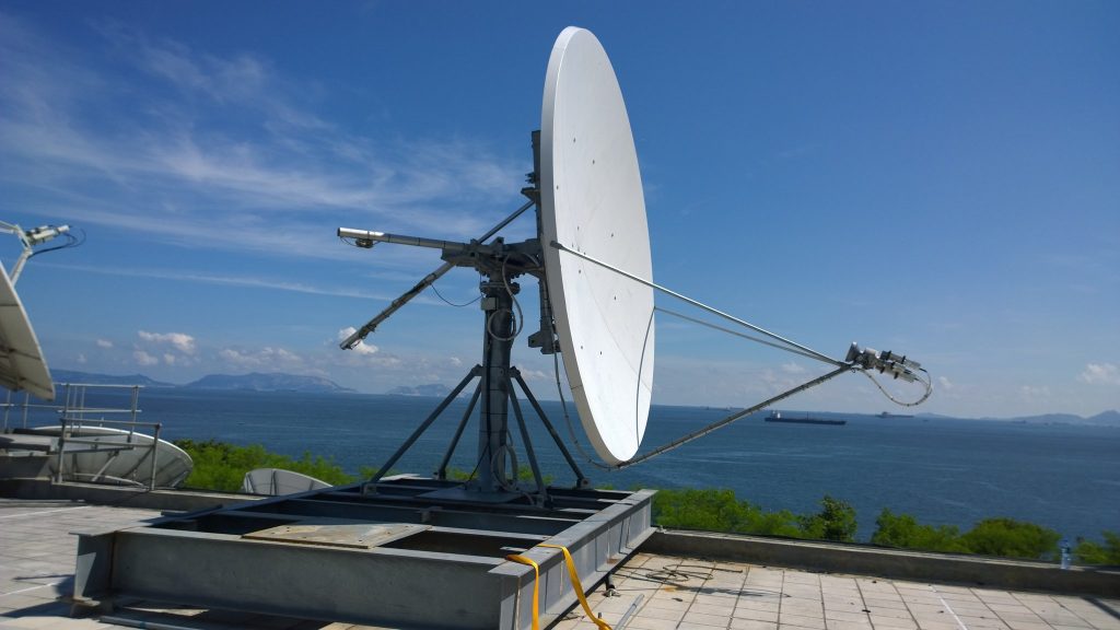 montaż anten satelitarnych